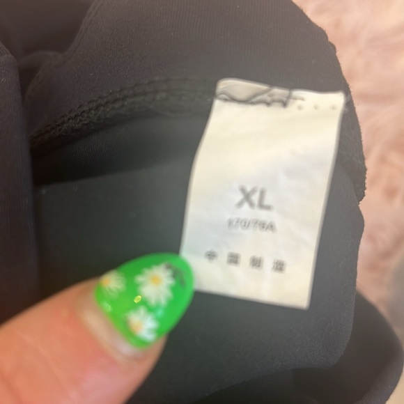 Black sports Bra open cross back cute sports bra XL - Picture 3 of 3